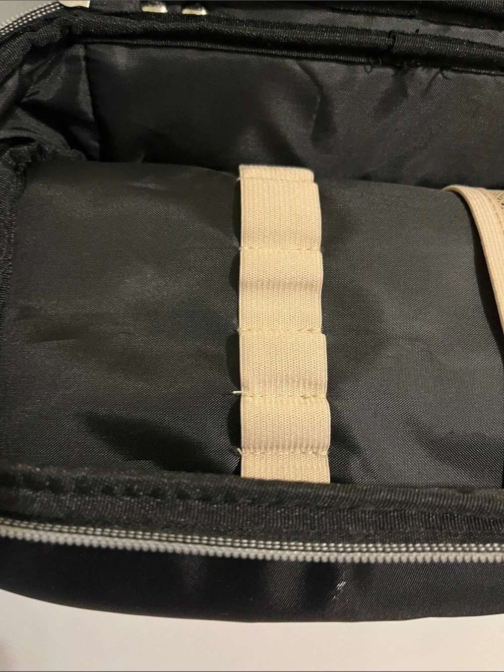 NUDESTIX Black and Beige Foldable Makeup Organizer Case